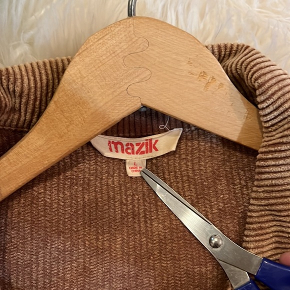 Corduroy raw hem coat - Picture 2 of 3